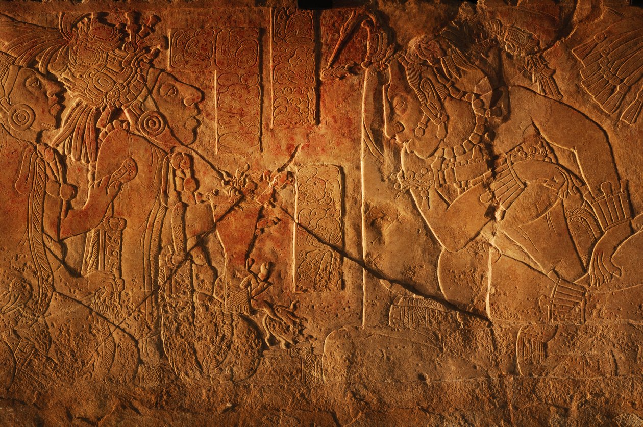 Tronbænk i tempel 19, Palenque, Mexico, udskæring af Akhal Mo Nab, 2005 (foto) af Kenneth Garrett