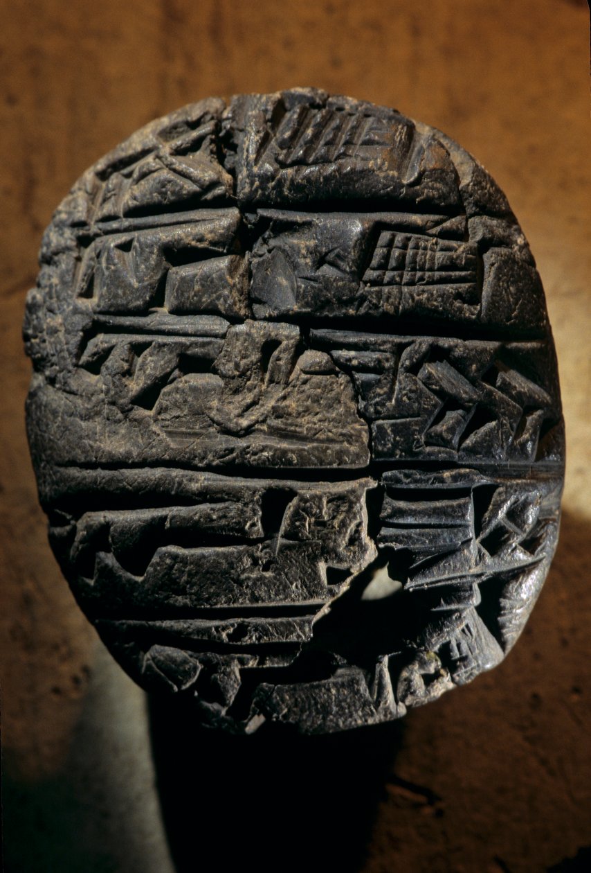 Urkesh, Det Hurriske Rige, Syrien, 2400 f.Kr., Giorgio Buccellati, skoletavle til skriveøvelse..., 2004 (foto) af Kenneth Garrett