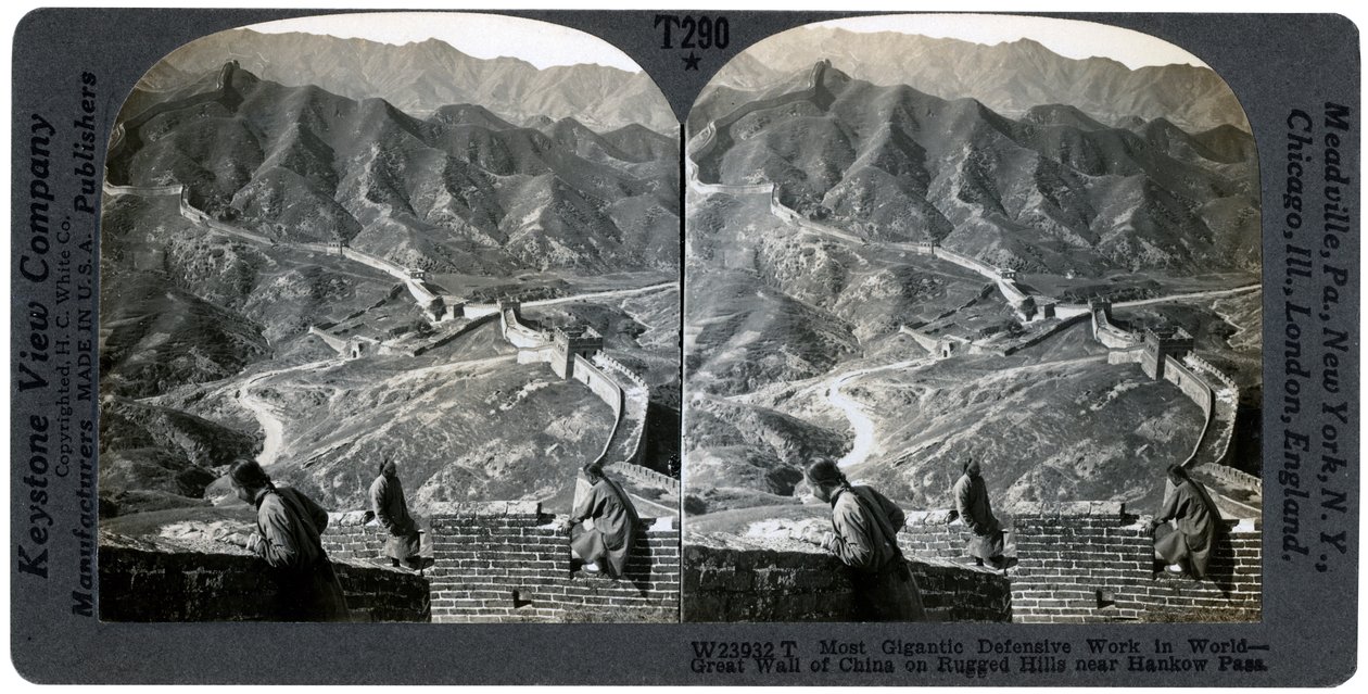 Den kinesiske mur nær Hankow-passet, Kina, omkring 1900-tallet. af Keystone View Company