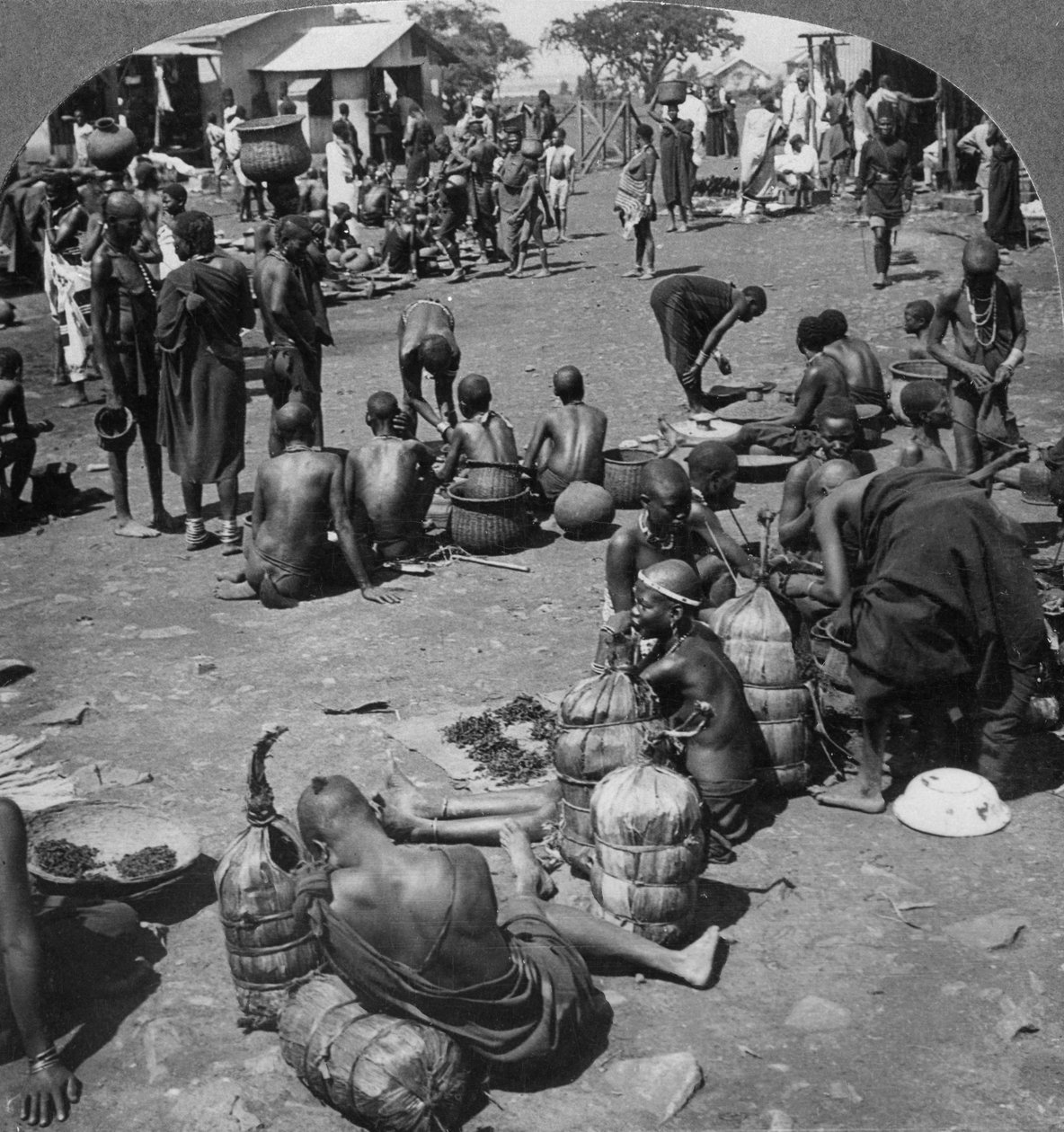 Det oprindelige marked ved Port Florence, Lake Victoria, Kenya, c1901-c1903 af Keystone View Company