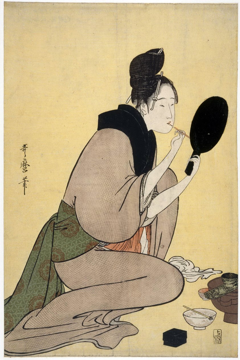 Om skønhed: kvinde, der udgør hendes læber - Bijin-ga. Pige lægger makeup på sine læber af Utamaro, Kitagawa (1753-1806), - Farvet træsnit, 37,7x25,2 - Privat samling af Kitagawa Utamaro