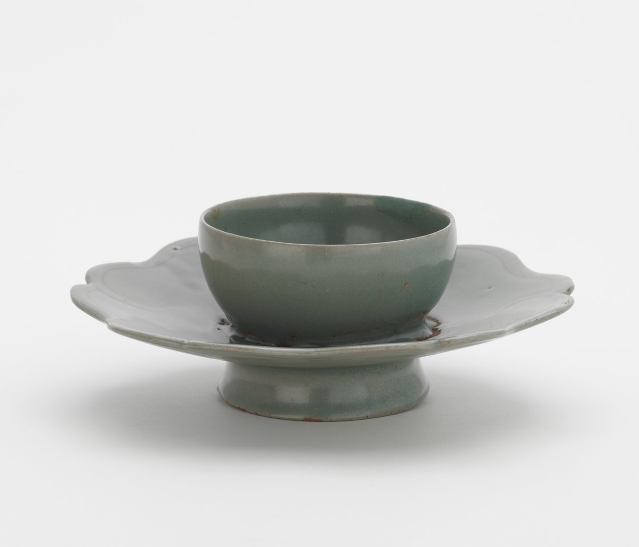 Skålstativ, første halvdel af 1100-tallet (stentøj med celadon glasur) af Korean School