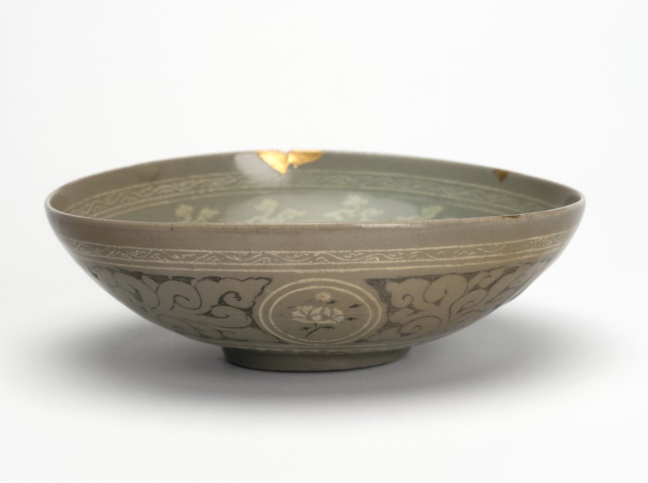 Skål med kraner og skyer, ca. 1150-1200 (celadon-glaseret stentøj) af Korean School
