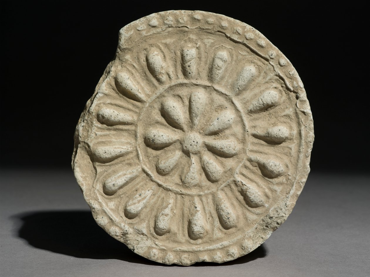 Cirkulær tagsten, United Silla Period (lertøj) af Korean School