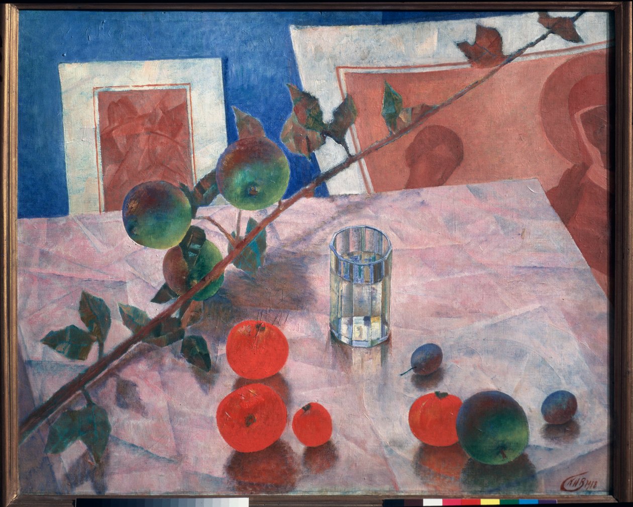 Stilleben i pink. (på et hjørne af bordet, foran graveringer, et glas vand, en gren af ​​æbletræ, blommer og tomater). Maleri af Kuzma Sergeyevich Petrov Vodkin (Petrov-Vodkin) (Kouzma Petrov Vodkin) (Petrov-Vodkin) (1878-1939), olie på af Kuzma Sergeevich Petrov Vodkin