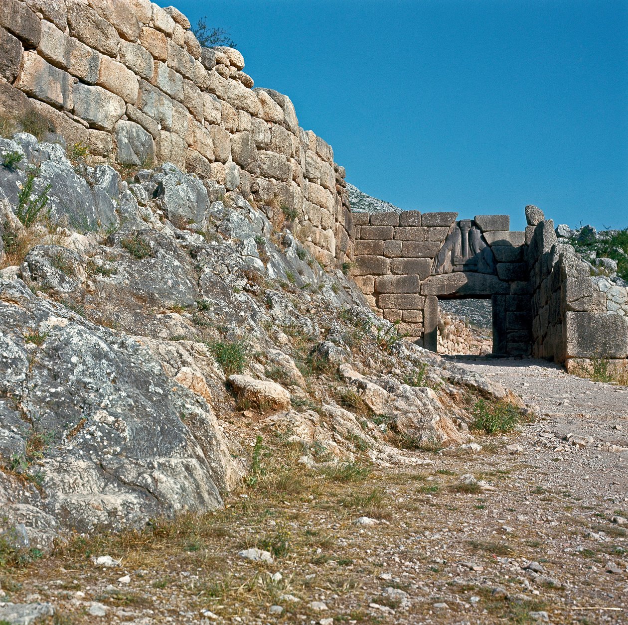 Løvernes port: stedet for den antikke by Mykenes på Peloponnes (1500-1100 f.Kr.) Grækenland af Late Helladic Period Mycenaean