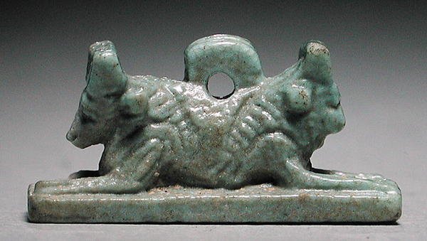Tyrehovedet løveamulet, Saite-periode, 715-656 f.Kr. (blå-grøn fajance) af Late Period Egyptian