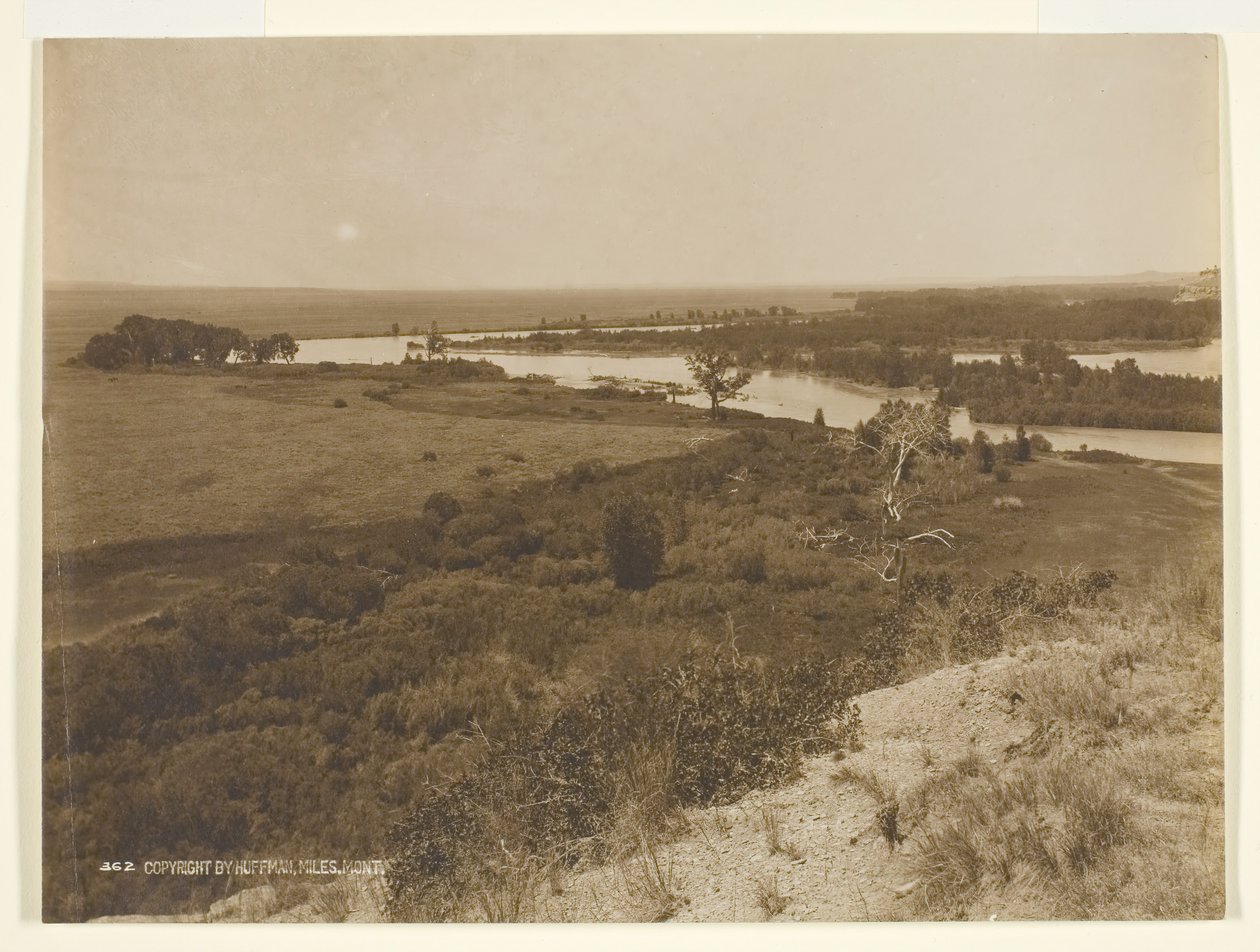 Yellowstone River, ca. 1906. af Laton Alton Huffman