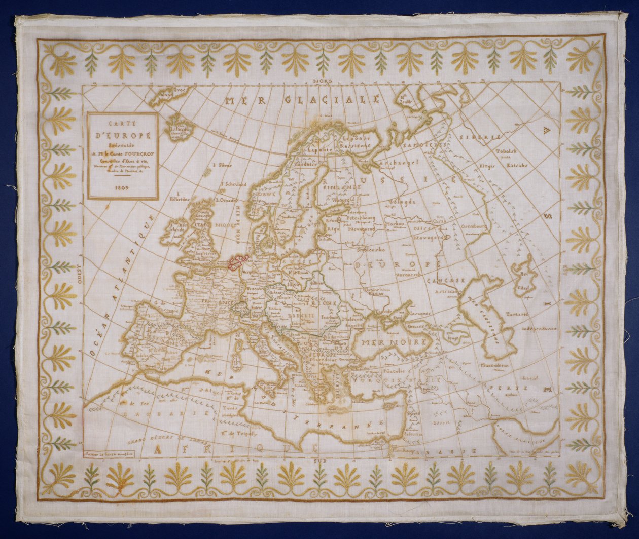 T.143-1938 Sampler med et kort over Europa syet af Fanny Le Gay, foræret til M. le Comte Fourgroy, fransk. af Le Gay