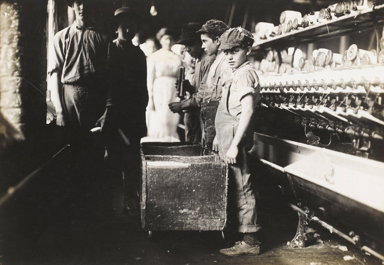 Unge doffere i Elk Cotton Mills, Fayetteville, Tennessee af Lewis Wickes Hine