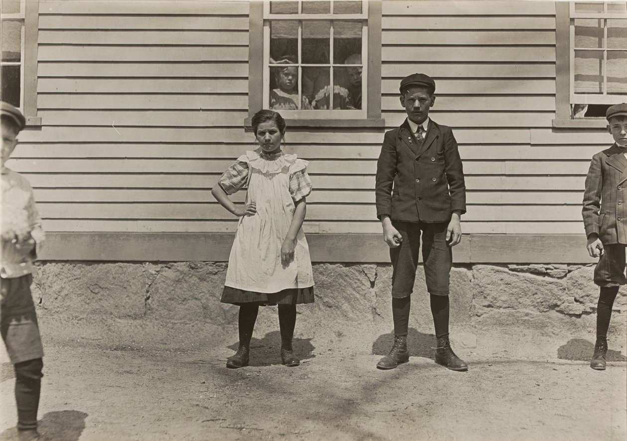 Edward St. Germain og hans søster Delia, møllearbejdere, Phoenix, Rhode Island, april 1909 af Lewis Hine