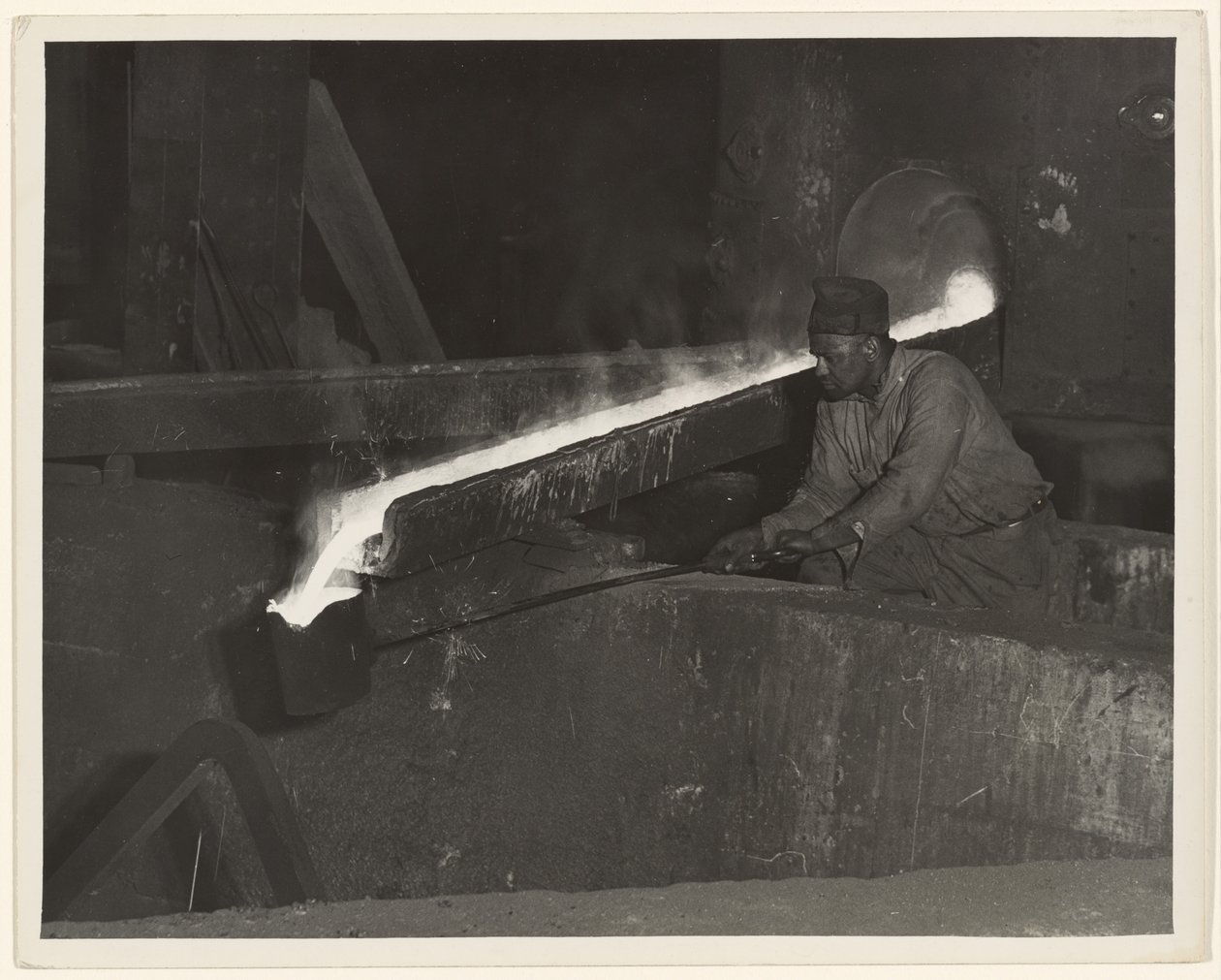 [Støberihjælper, Baldwin Locomotive Works, Eddystone, Pennsylvania]. af Lewis W. Hine