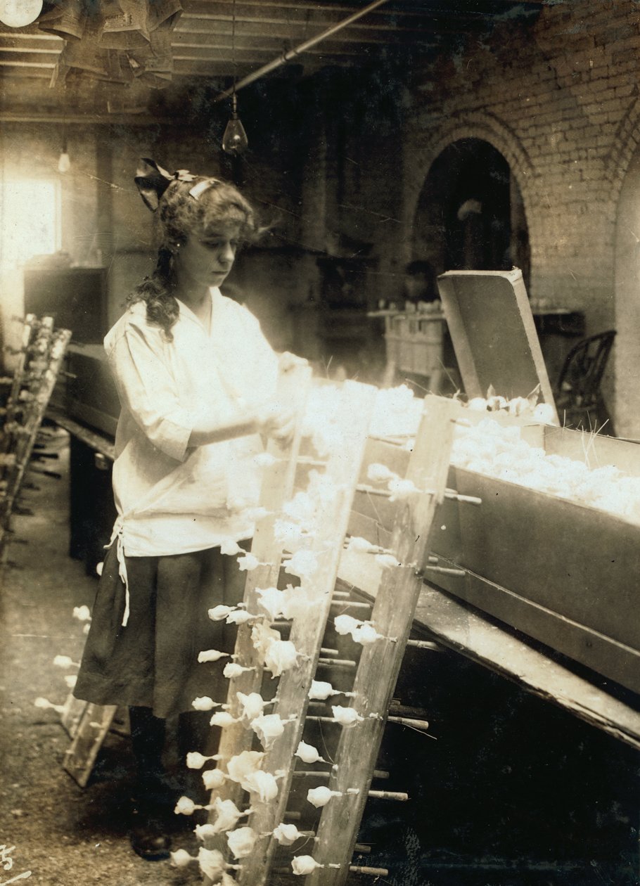 14-årige Margaret Ciampa arbejder hos Boston Floral Supply Company i Boston, Massachusetts. af Lewis Wickes Hine