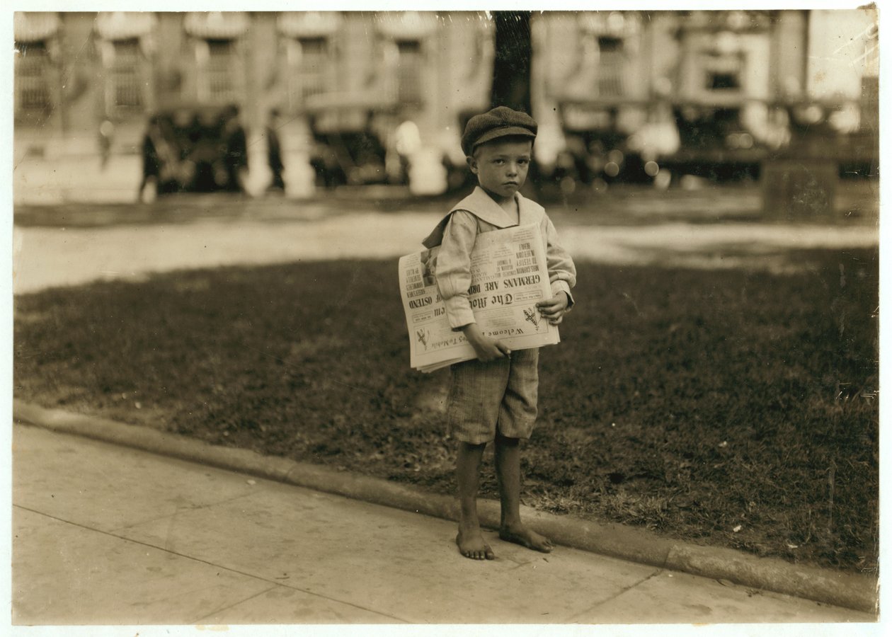 7-årig avisdreng Ferris i Mobile, Alabama, 1914 af Lewis Wickes Hine