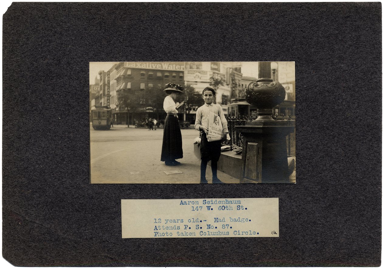 Aaron Seidenbaum, 147 West 60th Street, New York City af Lewis Wickes Hine
