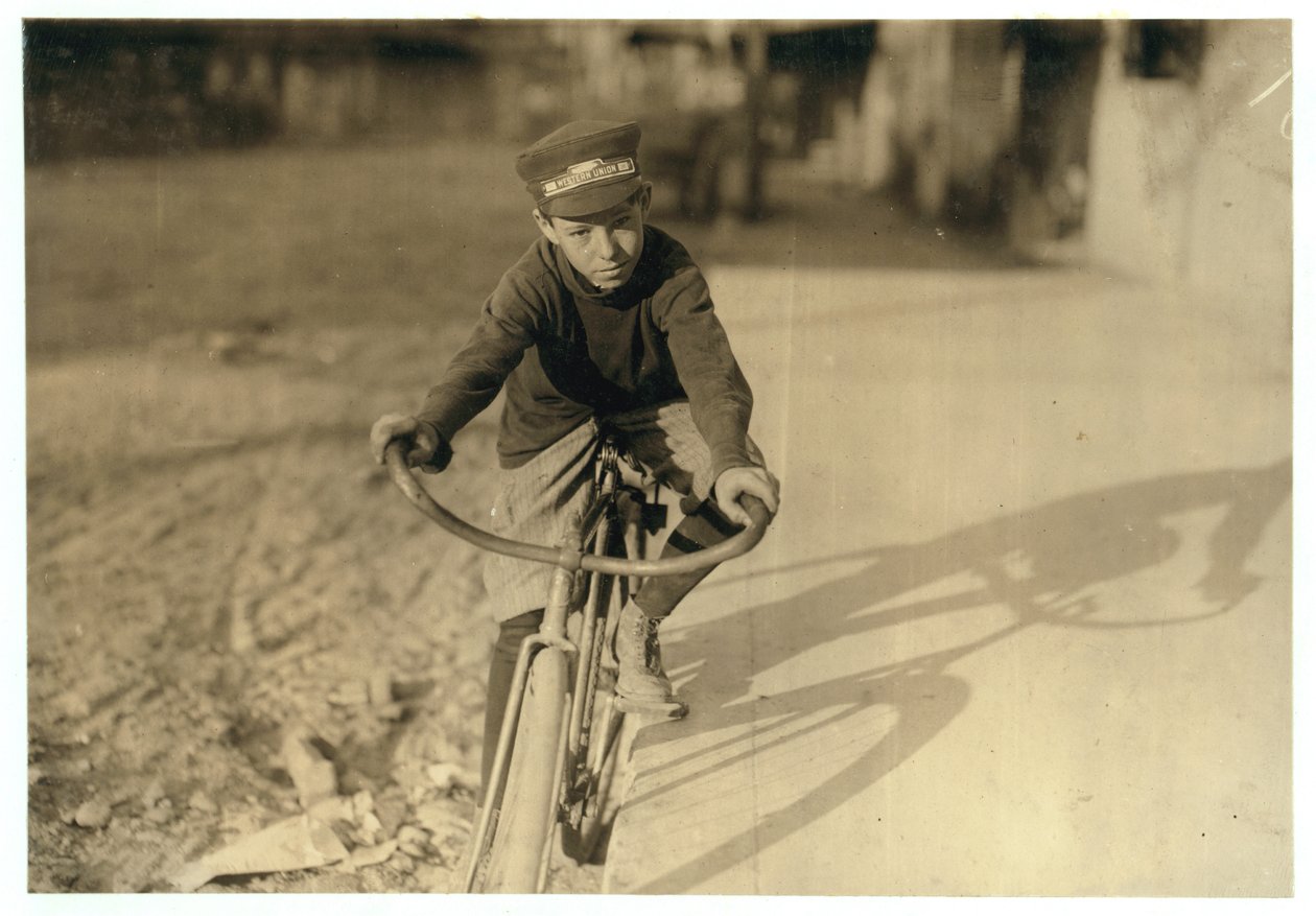 Curtin Hines på 14 år, Western Union messenger i 6 måneder, Houston, Texas, 1913 af Lewis Wickes Hine