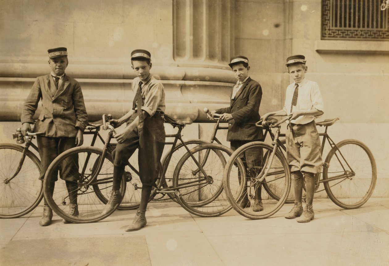 Gruppe af Western Union Messengers i Norfolk, Virginia, 1911 af Lewis Wickes Hine