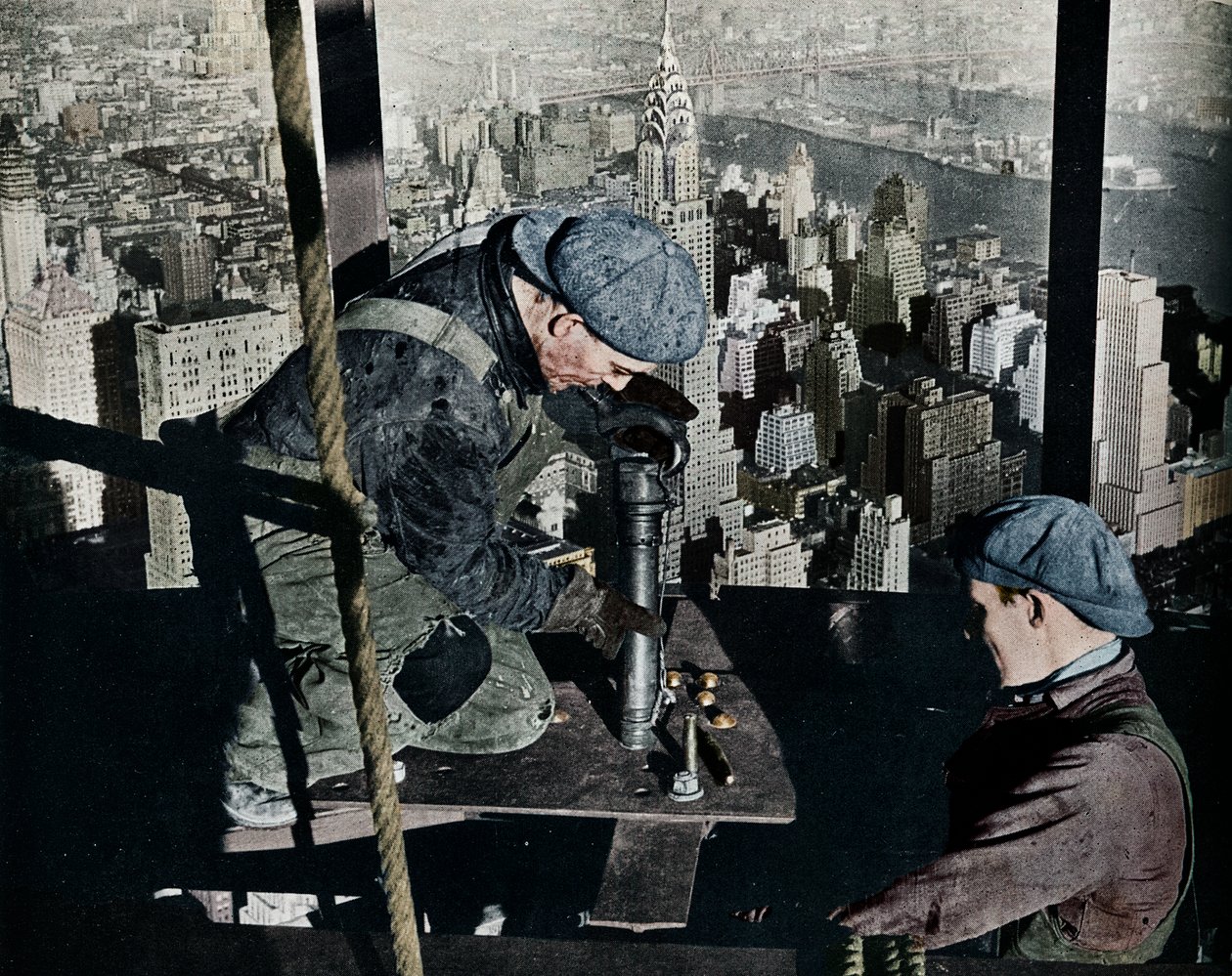 Nitter de sidste bolte på The Morning Mast of the Empire State Building, c1931 af Lewis Wickes Hine