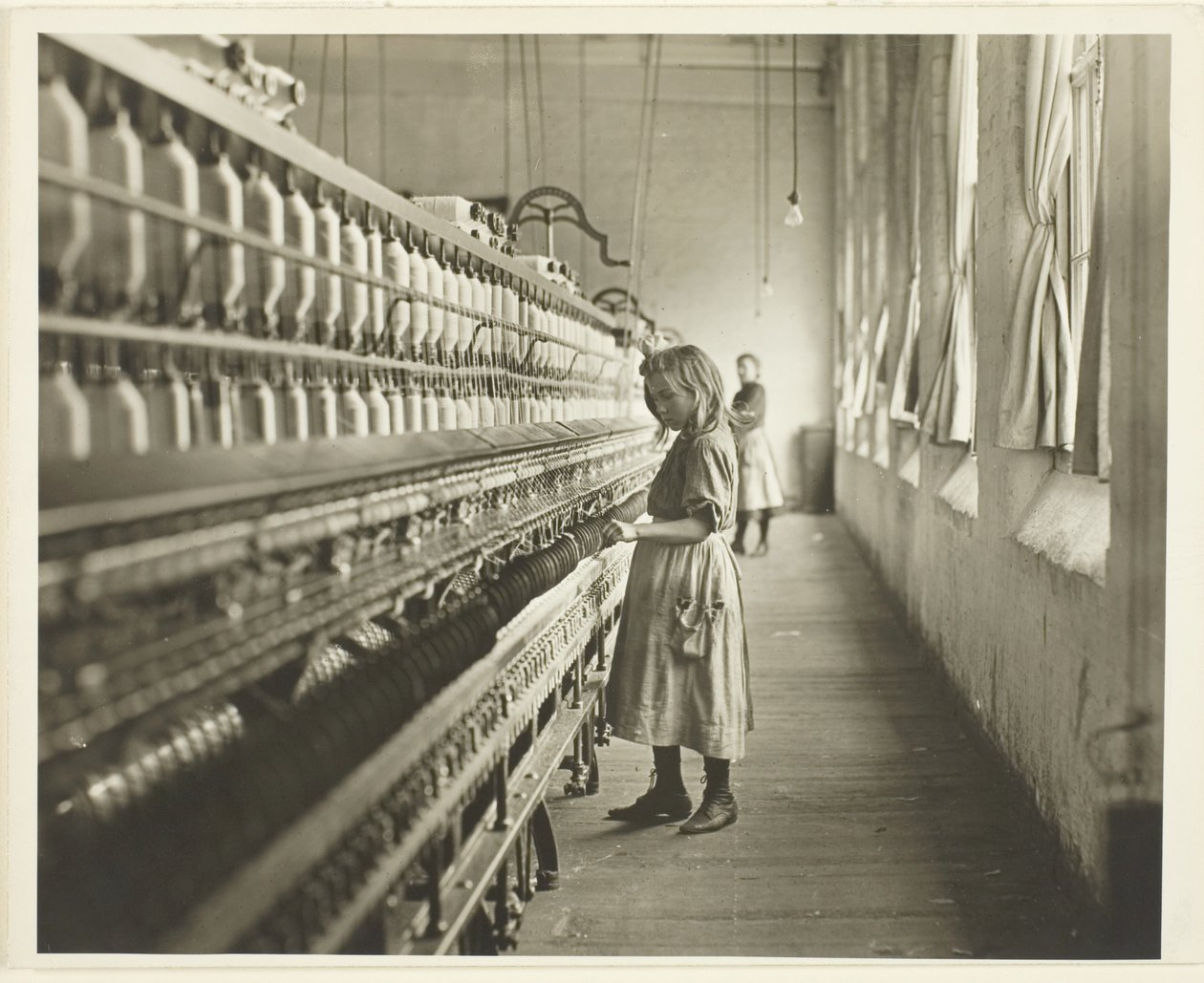 Sadie Pfeifer, en bomuldsspinder, Lancaster, South Carolina af Lewis Wickes Hine