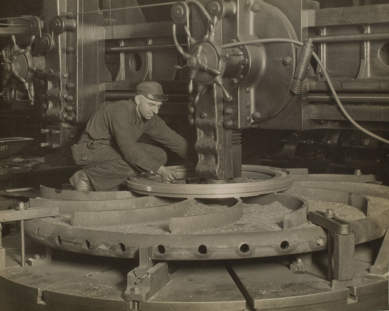 Arbejder ved slibemaskine af Lewis Wickes Hine