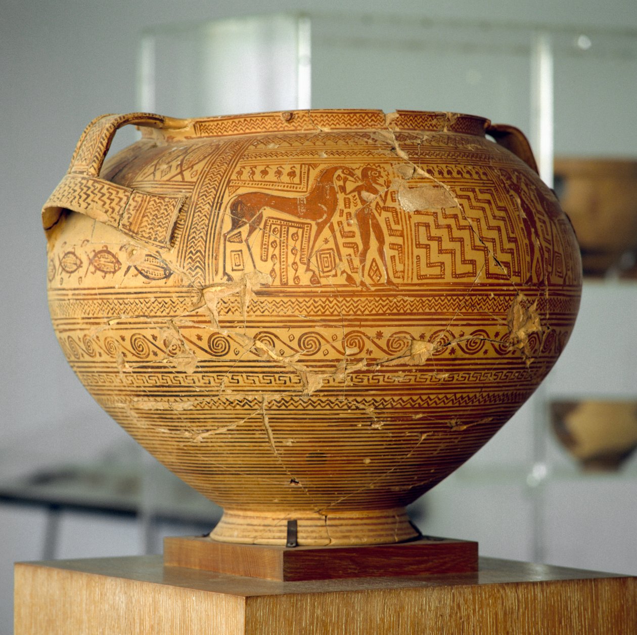 Argive krater med geometriske dekorationer, diameter 50 cm, græsk civilisation, 8. århundrede f.Kr. af Unbekannt Unbekannt