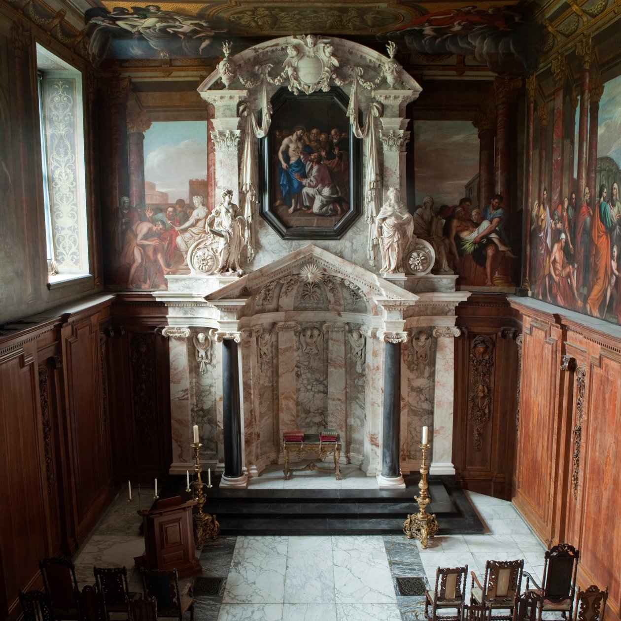 Interiør af kapellet, Chatsworth House, Derbyshire (foto) af Unbekannt Unbekannt