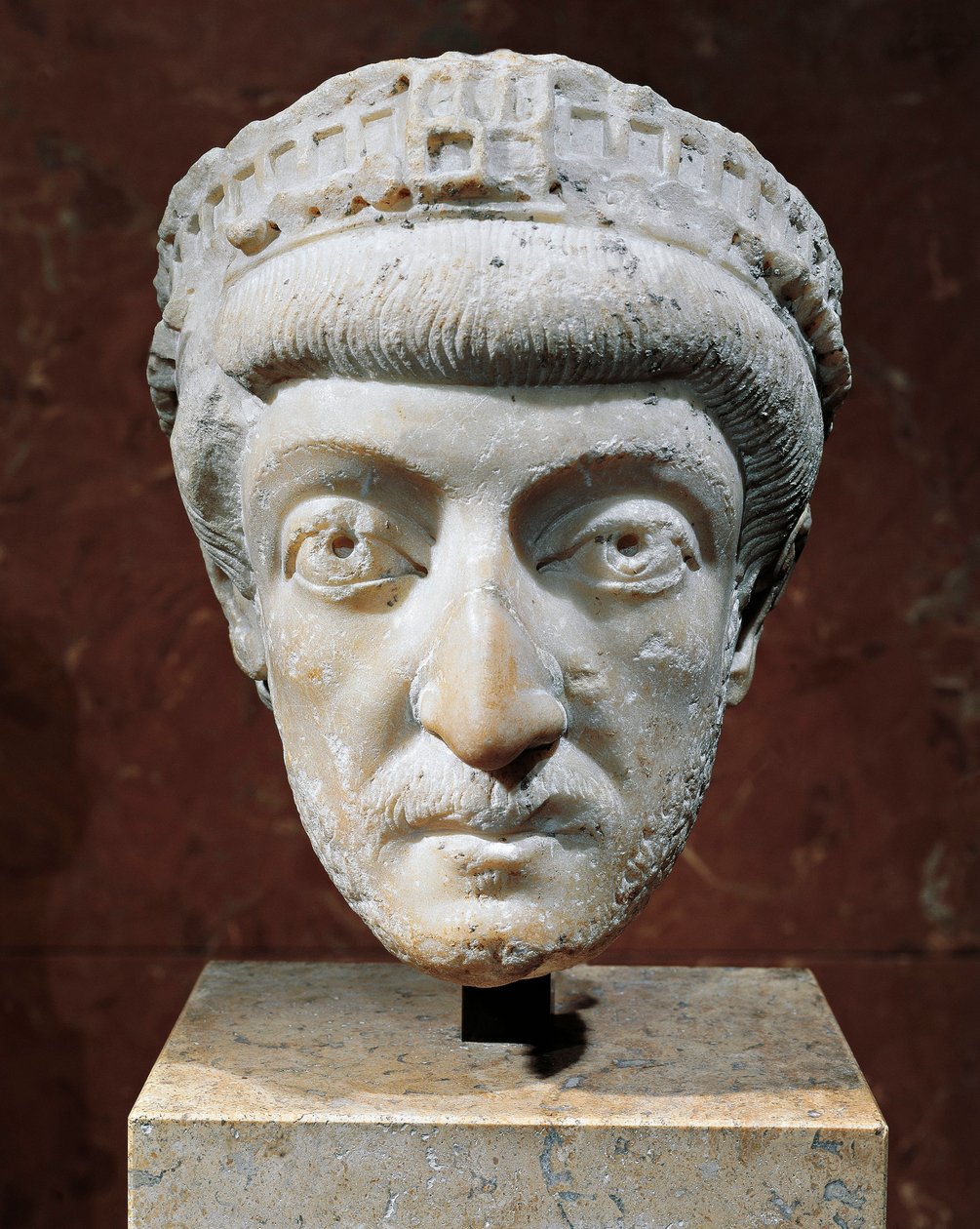 Marmorhoved af den romerske kejser af Østen Theodosius II af Unbekannt Unbekannt