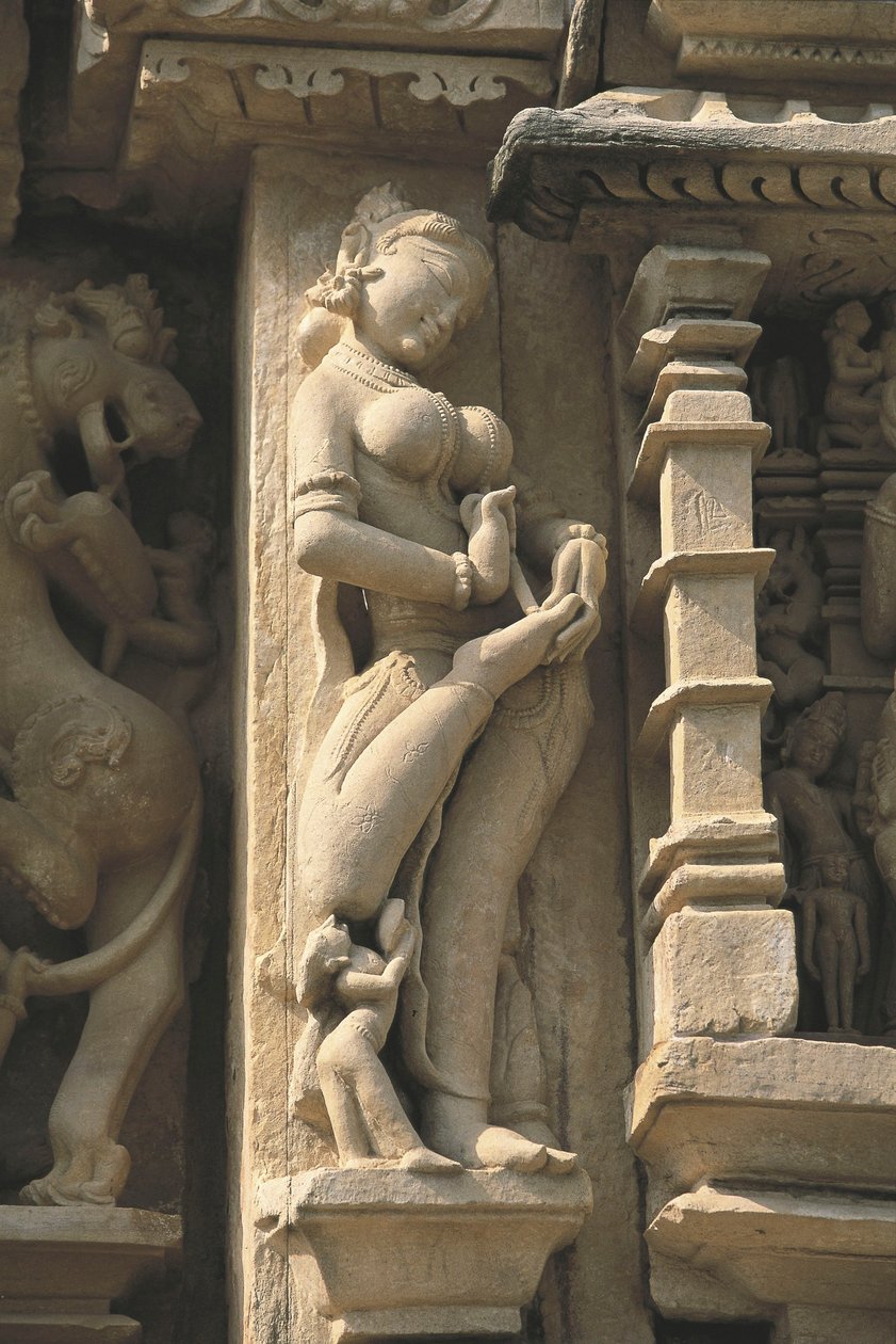 Relief, der viser en Surasundari (himmelsk skønhed), Parshvanatha tempel, Khajuraho gruppe af monumenter (UNESCOs verdensarvsliste af Unbekannt Unbekannt