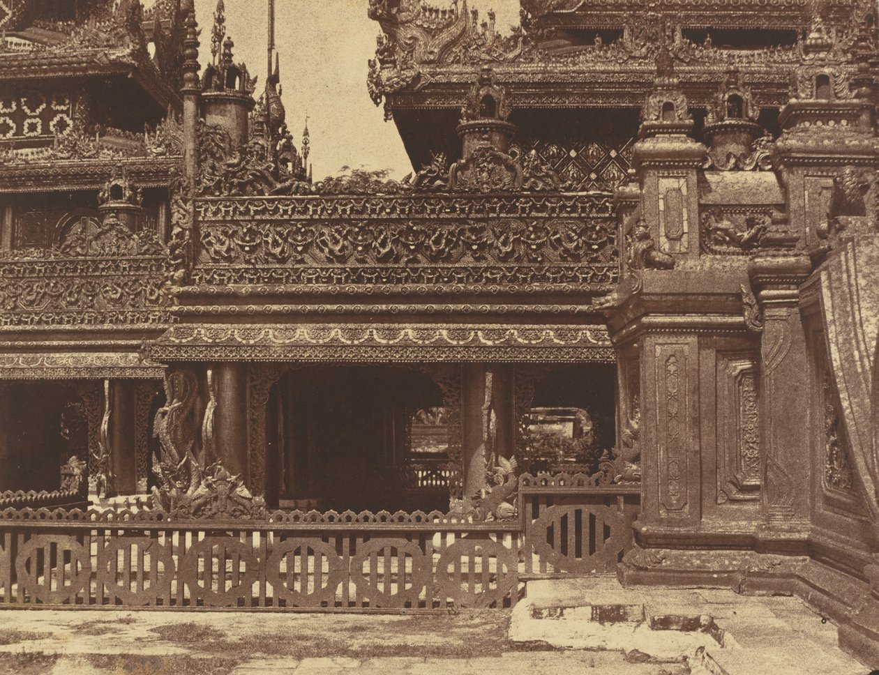 Amerapoora: Another Part of the Balcony of Kyoung No. 86,September 1-October 21 af Linnaeus Tripe