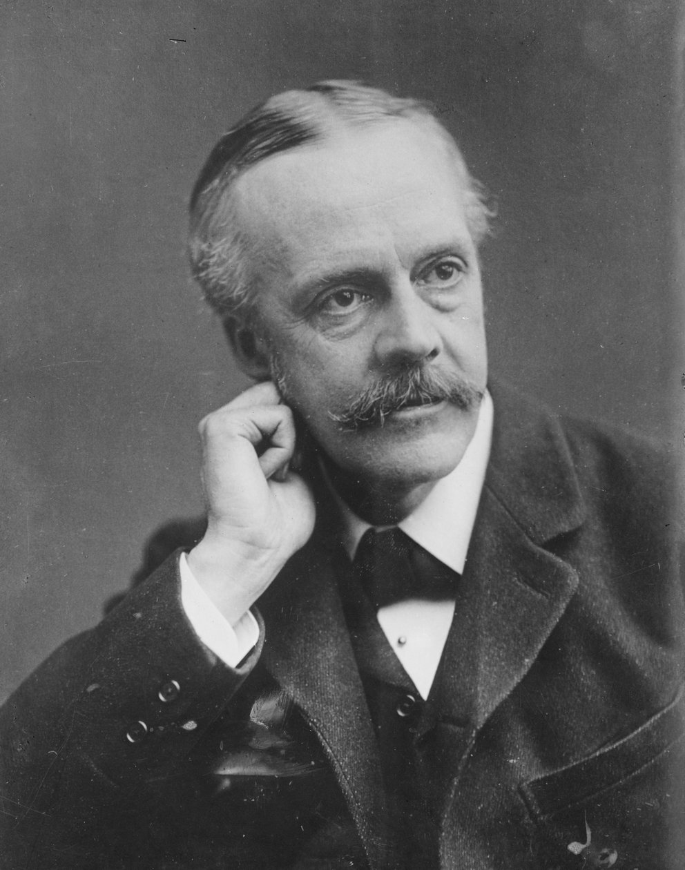 Arthur James Balfour af London Stereoscopic Company
