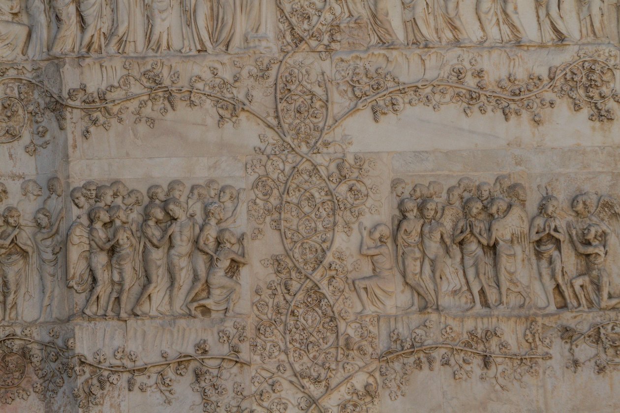 Scenes of Last Judgment, Stories of Apocalypse, basrelieffer af Lorenzo Maitani (før 1275-1330) og assistenter, fjerde søjle, facaden af Orvieto-katedralen, Umbrien, Italien af Lorenzo Maitani
