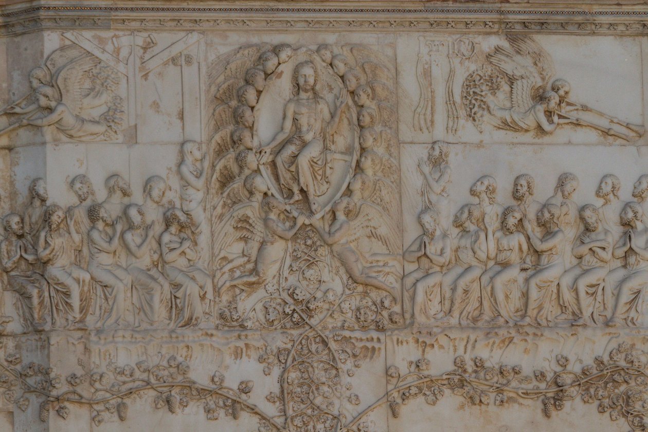 Scener af den sidste dom, Apokalypsehistorier, basrelieffer af Lorenzo Maitani (før 1275-1330) og assistenter, fjerde søjle, facade af katedralen i Orvieto, Umbrien, Italien af Lorenzo Maitani