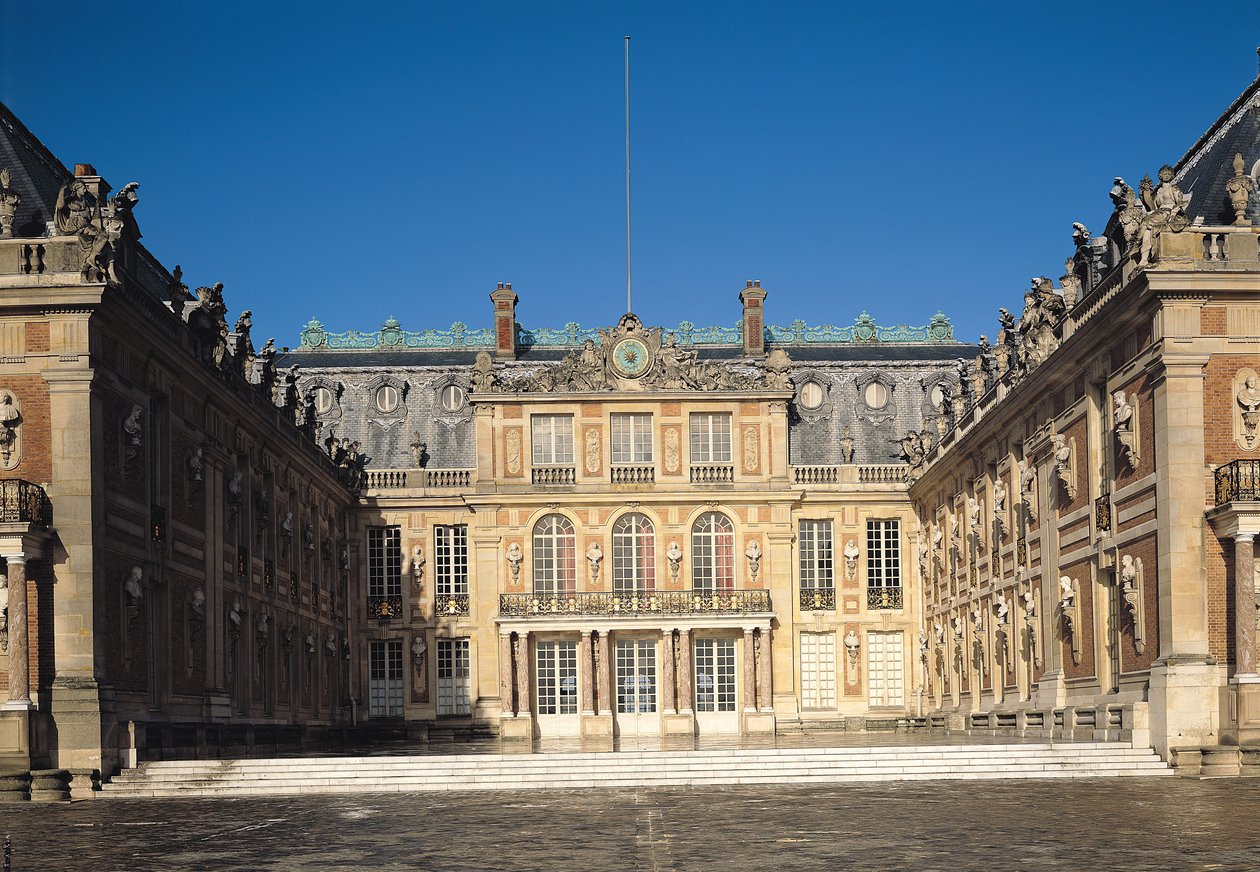 Louis XIII-gården, eller marmorgården, ombygget af Louis Le Vau (1612-70), ca. 1630 af Louis Le Vau