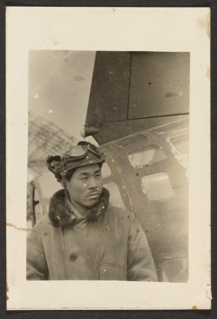 [Asian Pilot] af Louis Fleckenstein
