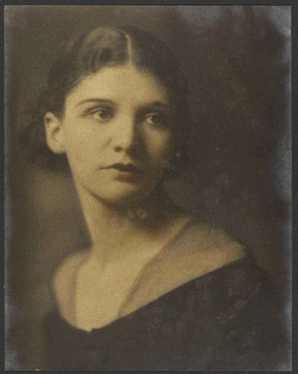 Betallo Rubino af Louis Fleckenstein