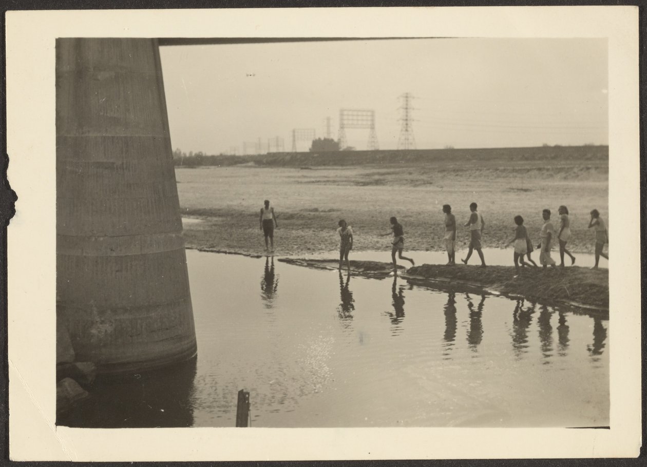 [Figurer i industriel vandscene]. af Louis Fleckenstein