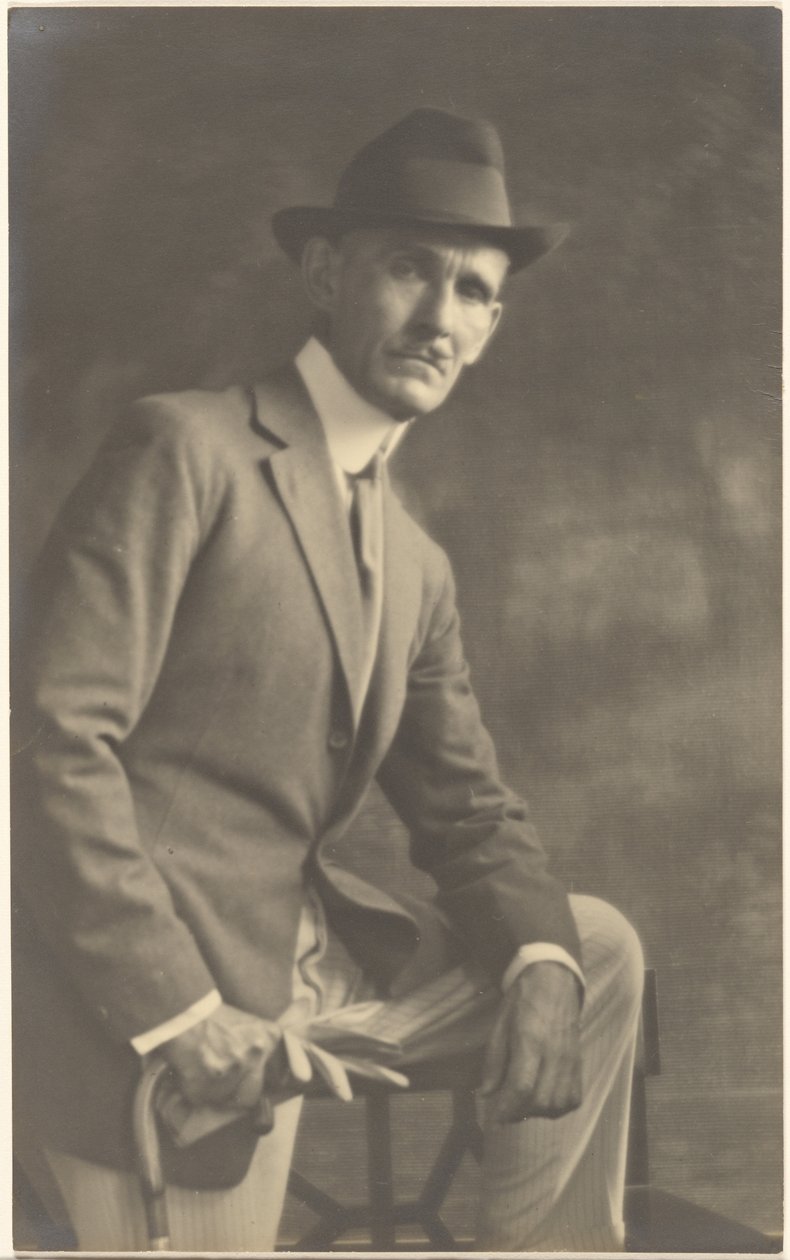 [Portræt af en mand med stok og handsker]. af Louis Fleckenstein