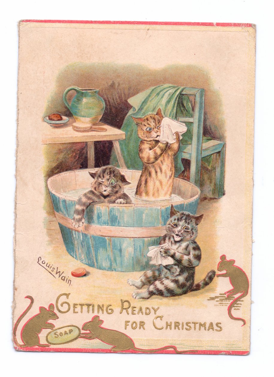 Et victoriansk julekort med to katte i et badekar, mens to mus leger med en sæbe, ca. 1880 af Louis Wain