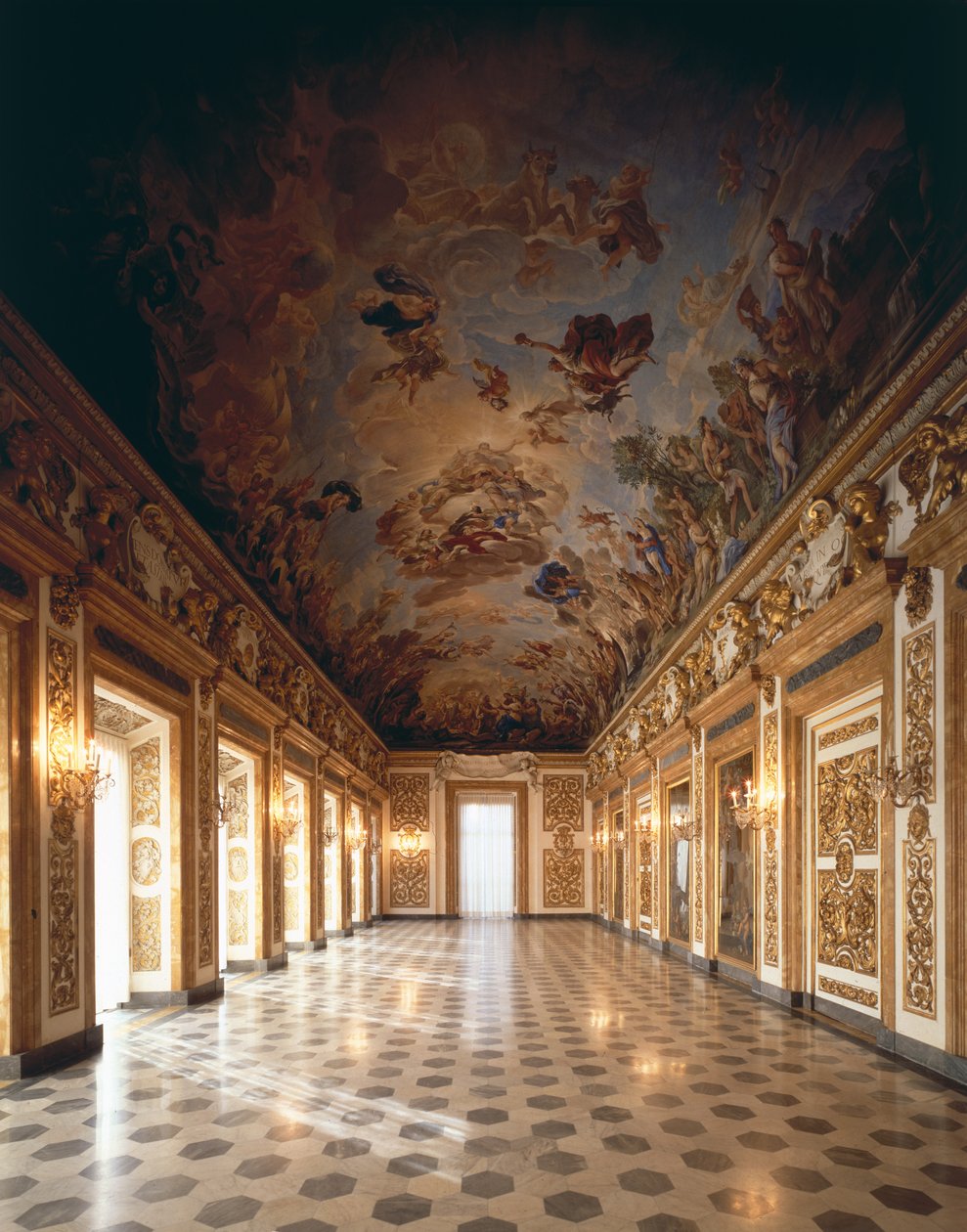 Udsigt til loggiaen med loftsfresko med det andet Medici-dynastiets apotheose, 1670-88 af Luca Giordano