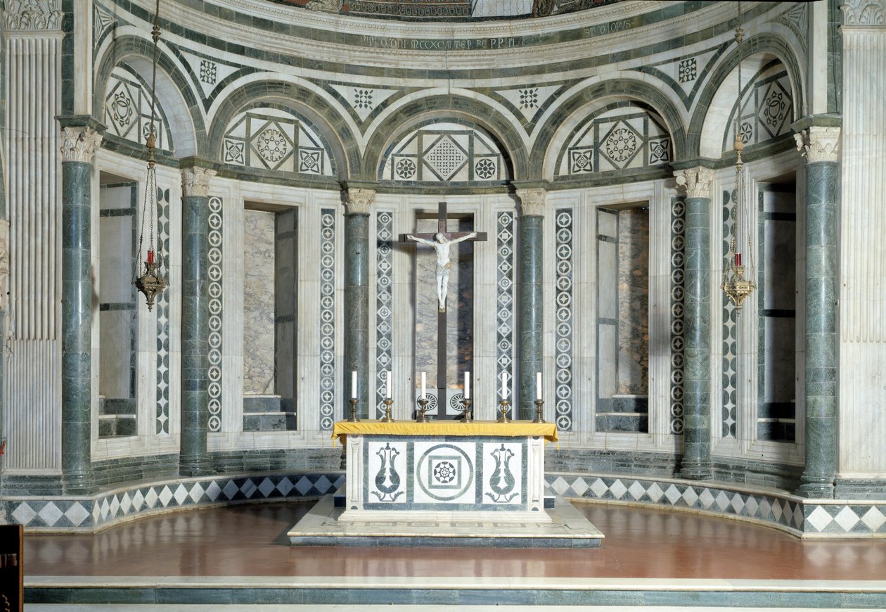 Marmor apsis og terracotta krucifiks af Luca Della Robbia