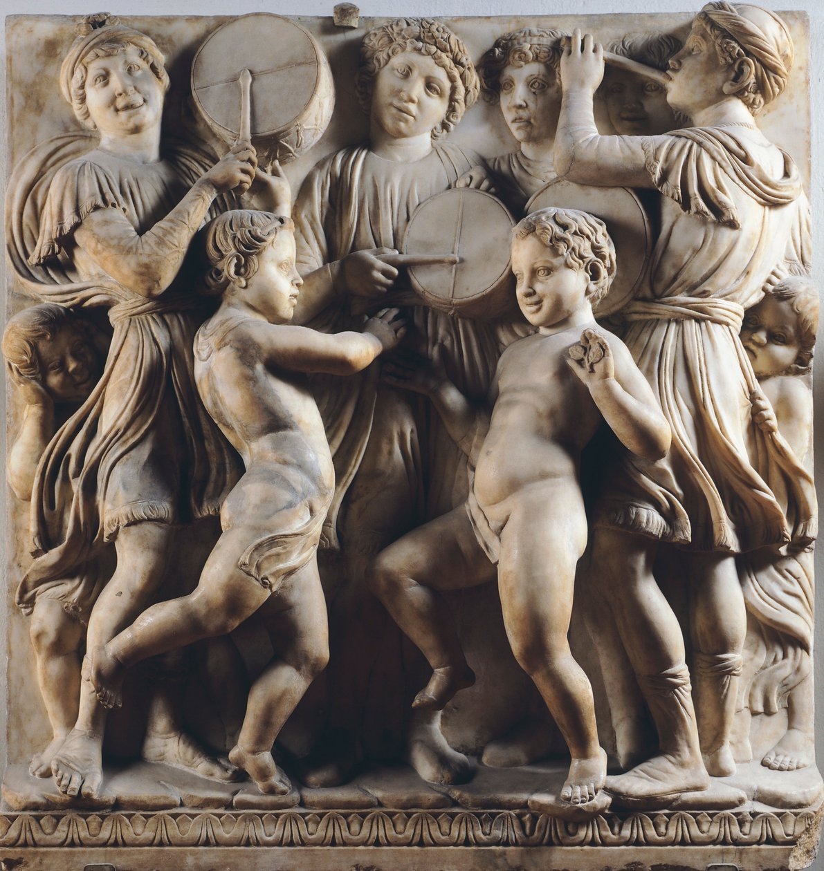 Børn og keruber danser, synger og leger, detaljer af Cantoria (korgalleri) af Luca Della Robbia