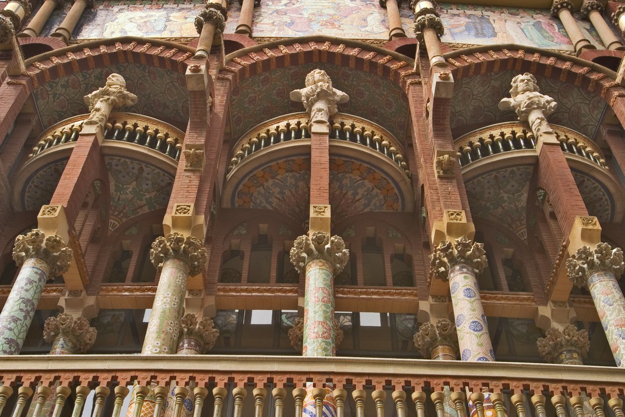 Loggia, 1908 af Luis Domenech i Montaner