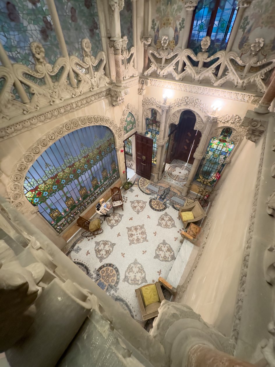 Hallen, Casa Navas af Luis Domenech i Montaner