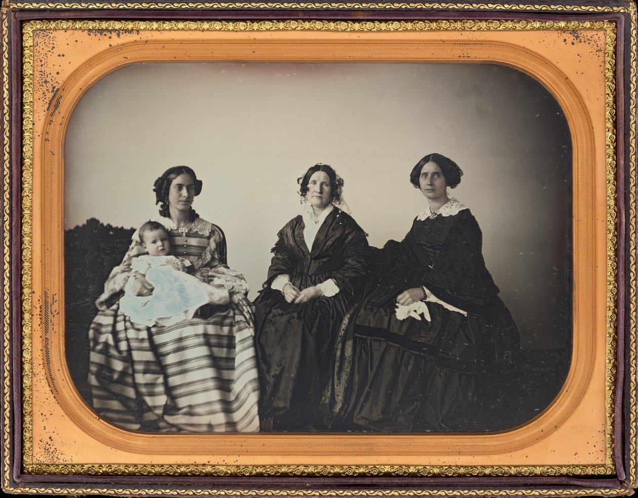 Portræt af en mor, et barn og to kvinder,ca. 1850 (foto) af Luther Holman Hale