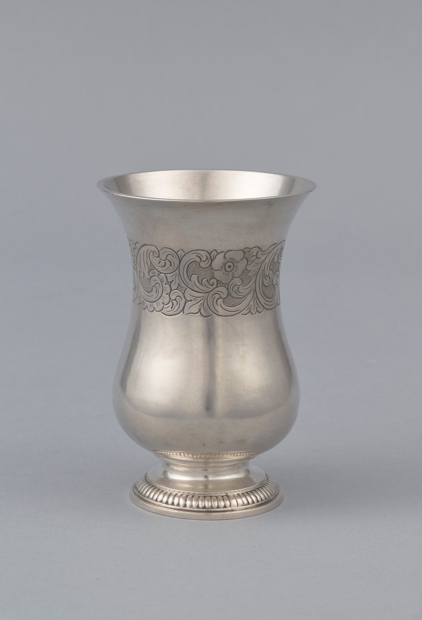 højde: 13,1 cm / diameter: 8,9 cm / vægt: 260 g, sølv pr. 12, stansning, gravering, stansning, rifling af Maciej Nowakowski
