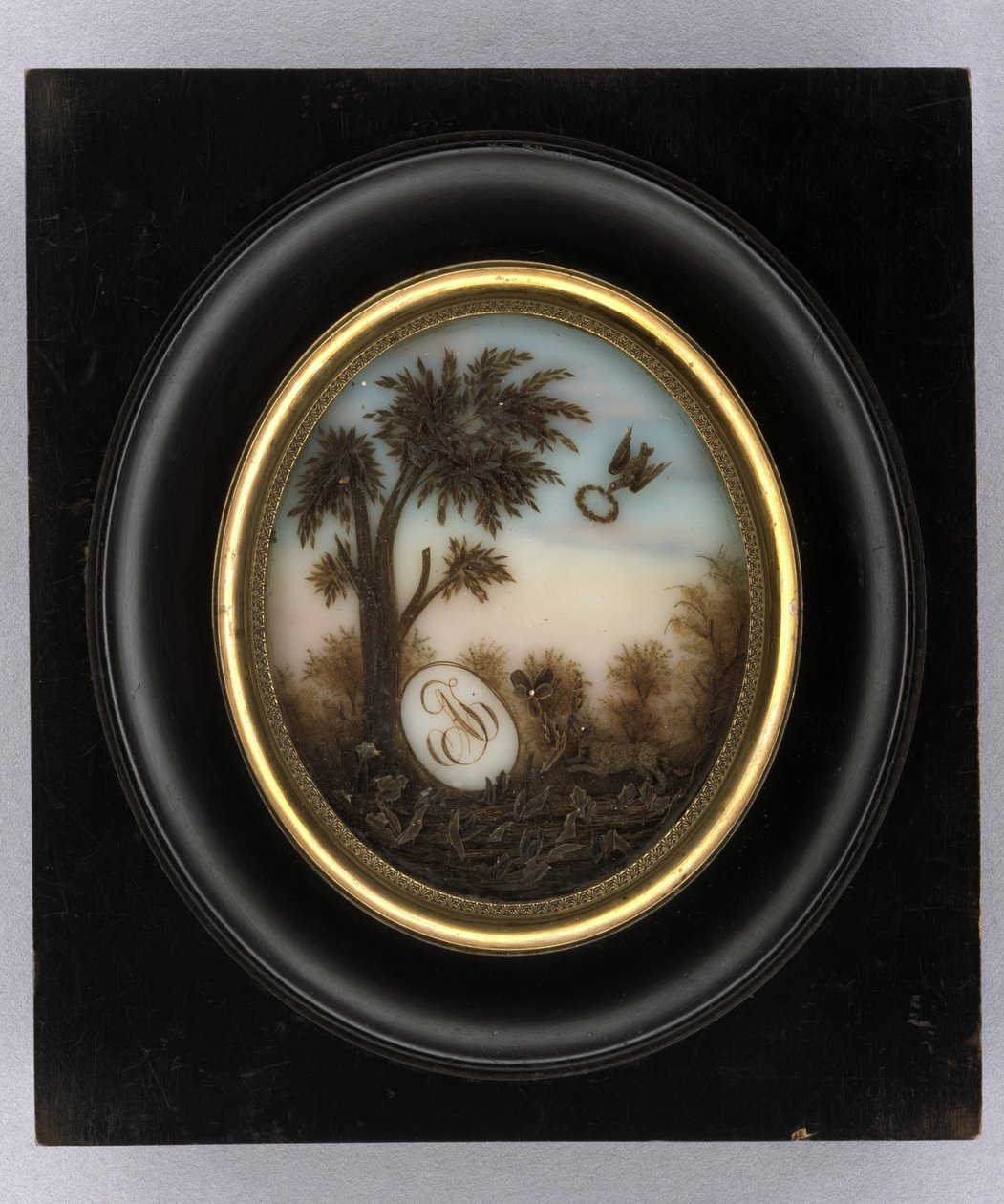 Plaque, ca. 1880 (akvarel & hårarbejde på glas, forgyldt, træ og glas) af Marcellin Marcellin