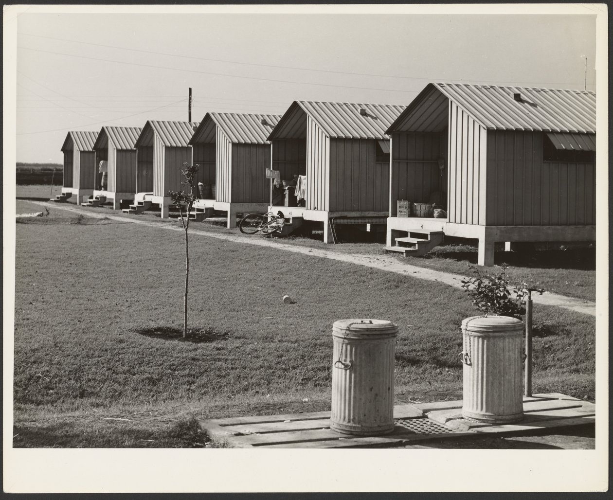 Boliger til migrerende grøntsagsplukkere, Osceola Labor Camps, bygget af FSA, Belle Glade, Florida af Marion Post Wolcott