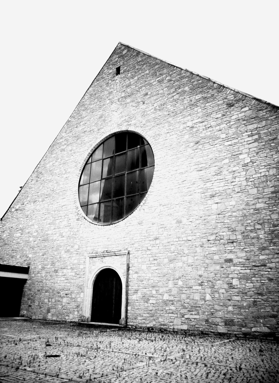 Landsbykirke af Martina Konitzky