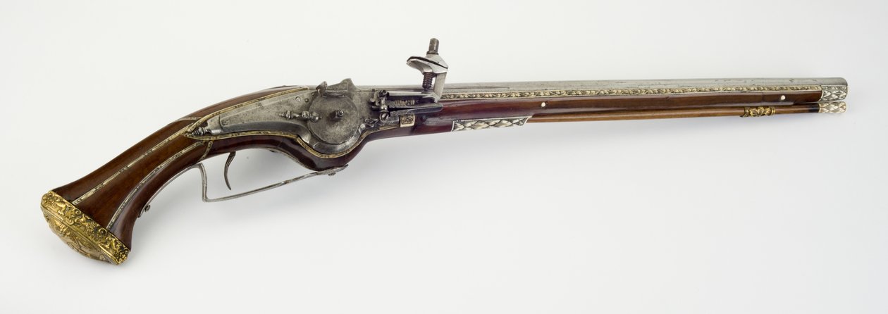 En af et par hjullåsehylsterpistoler, ca. 1650 (stål, slangetræ, ben eller horn, forgyldt messing og jern) af Master H. W.
