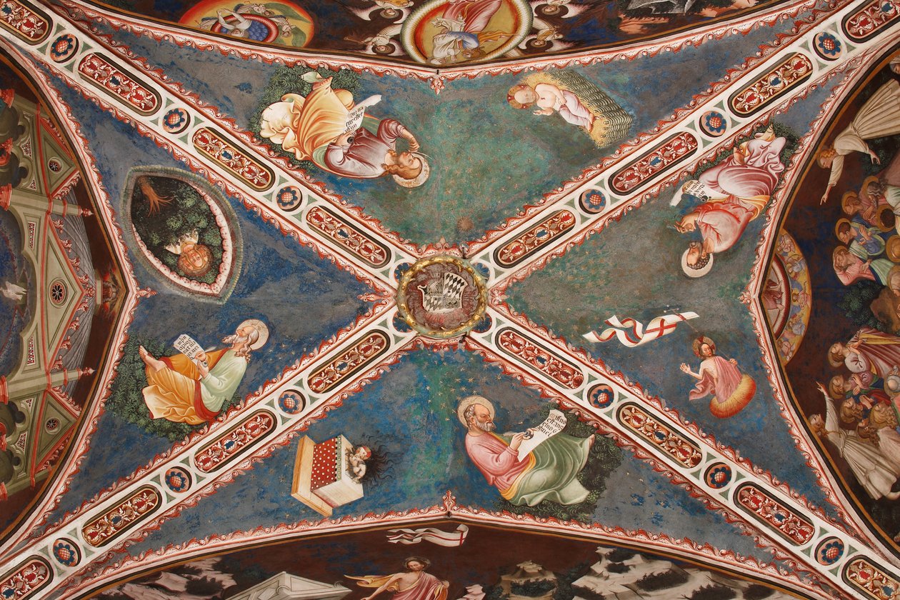 Udsigt over hvælvingen med freskomaleri, der repræsenterer de fire evangelister, de tre vendte treenigheder og livets træ, det mystiske lam, det velsignende Jesusbarn i krybben og den opstandne Kristus, The Contrari Chapel, Vignola Stronghold, ca. 1420 (fo af Master of Vignola